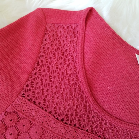 5/$30 Lucky Brand Coral Red Crochet Overlay Top - Picture 7 of 8